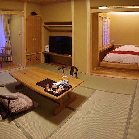 Gero Onsen Yukyunohana Chambre photo